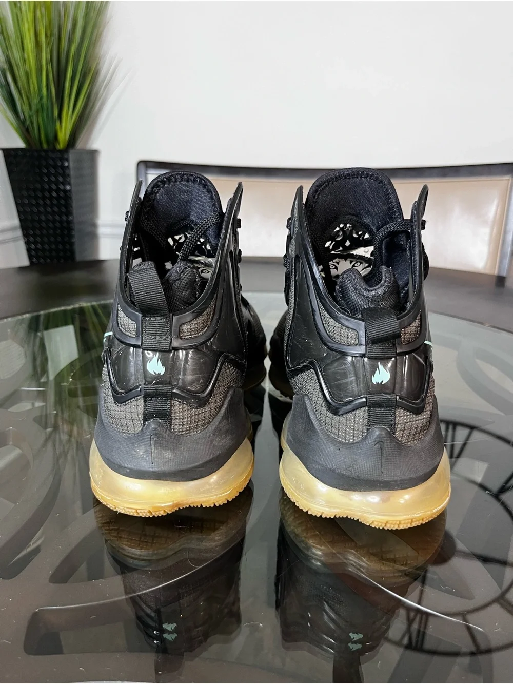 Nike LeBron XIX Black Green Glow Men's High Top Men's Sz 10.5